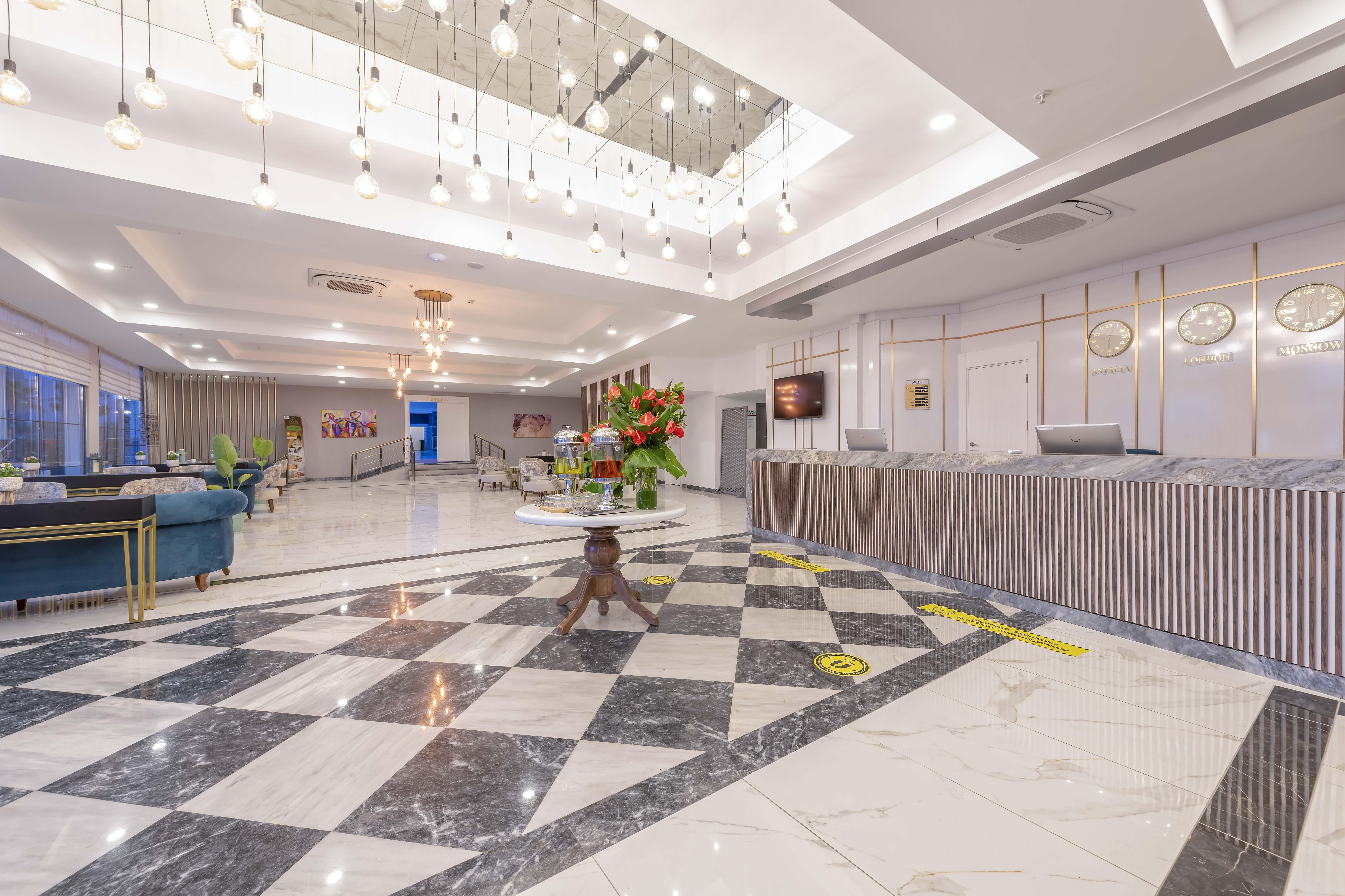 Royal Towers Lara Hotell Antalya Eksteriør bilde